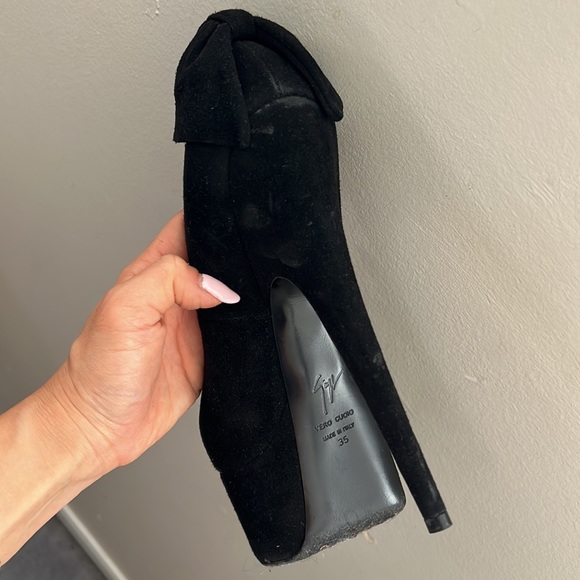 🖤 Giuseppe Zanotti Black Suede Debra Bow Platform Pumps Size 35 - Picture 11 of 14